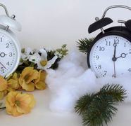 Ora de iarnă 2025: De ce se schimbă ora numai în weekend. De ce anul ăsta dăm ceasul înapoi mai devreme